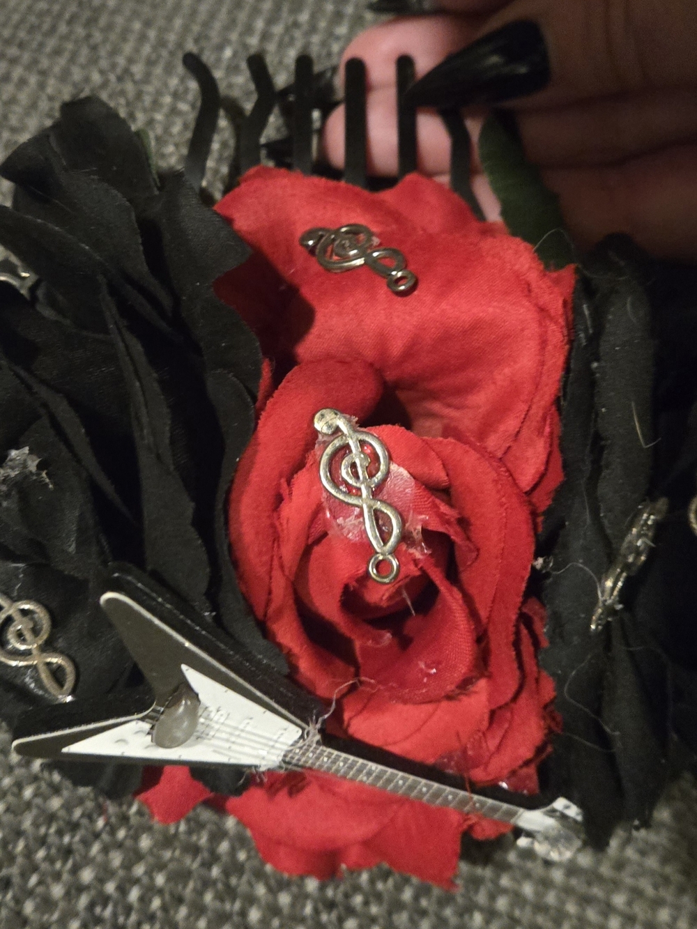 Red Floral Hair Comb with Musical Accents